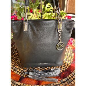 Michael Kors Brooke Medium Shoulder Tote Bag Black Pebbled Leather EUC
